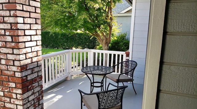 2559 E Fallbrook Avenue, Fresno, CA 93720