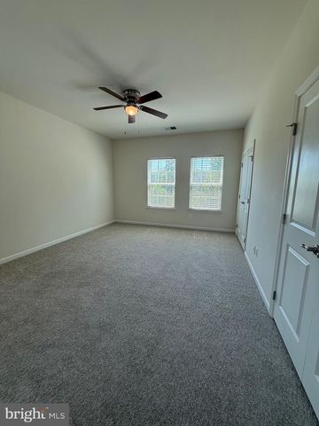 123 STREAMVIEW DR, Fredericksburg, VA 22405