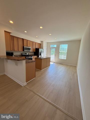 123 STREAMVIEW DR, Fredericksburg, VA 22405
