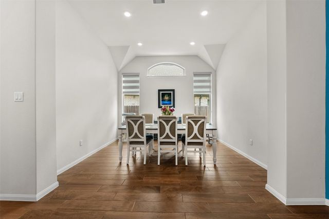 8022 Mckittrick Ridge Drive, Porter, TX 77365