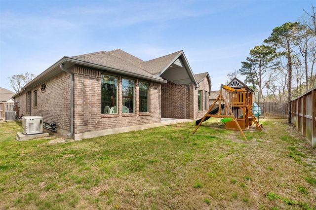 8022 Mckittrick Ridge Drive, Porter, TX 77365