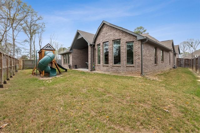 8022 Mckittrick Ridge Drive, Porter, TX 77365