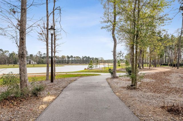 8022 Mckittrick Ridge Drive, Porter, TX 77365