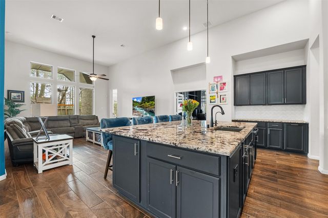 8022 Mckittrick Ridge Drive, Porter, TX 77365