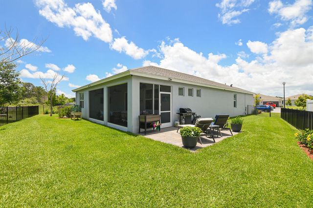 5970 SE Skyblue Circle, Stuart, FL 34997