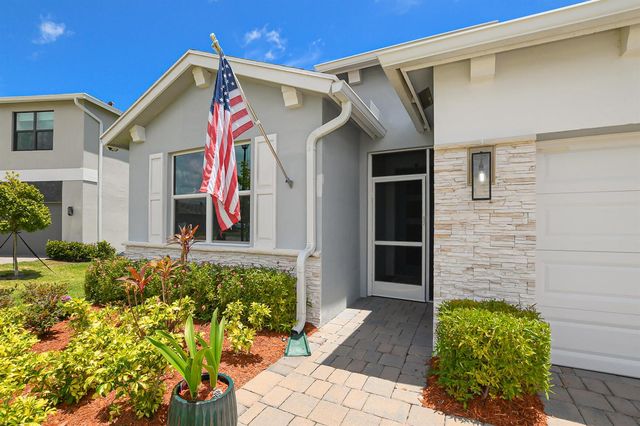 5970 SE Skyblue Circle, Stuart, FL 34997
