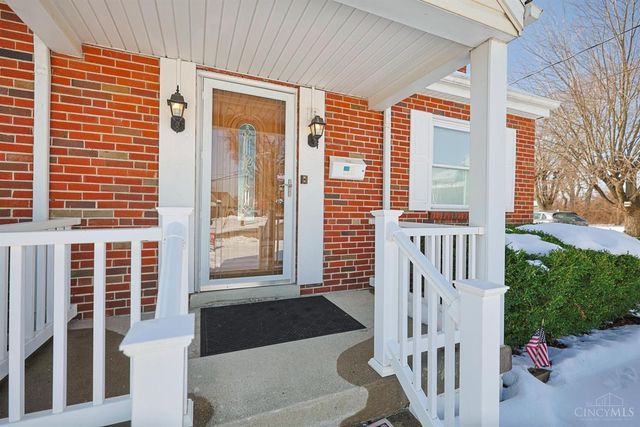 103 W Crest Drive, Reading, OH 45215