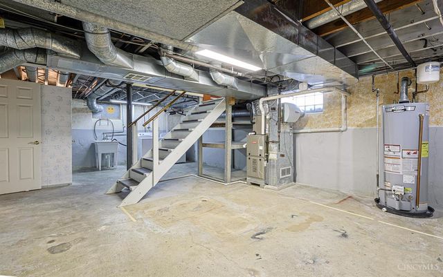 103 W Crest Drive, Reading, OH 45215