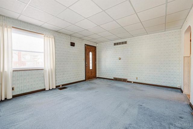 103 W Crest Drive, Reading, OH 45215