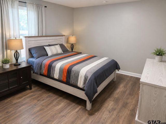 10038 County Road 313 E, Tyler, TX 75706