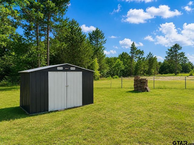 10038 County Road 313 E, Tyler, TX 75706