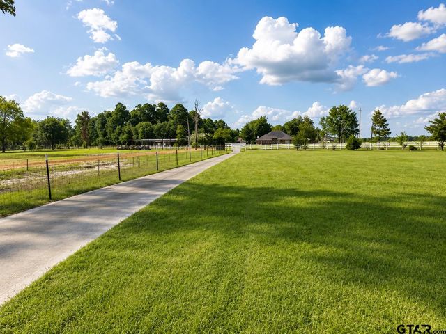 10038 County Road 313 E, Tyler, TX 75706