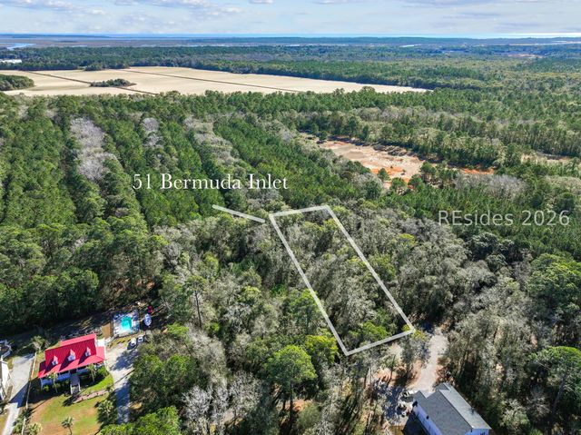 51 Bermuda Inlet Dr, St Helena Island, SC 29920