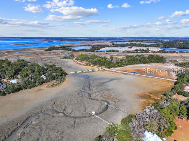 51 Bermuda Inlet Dr, St Helena Island, SC 29920