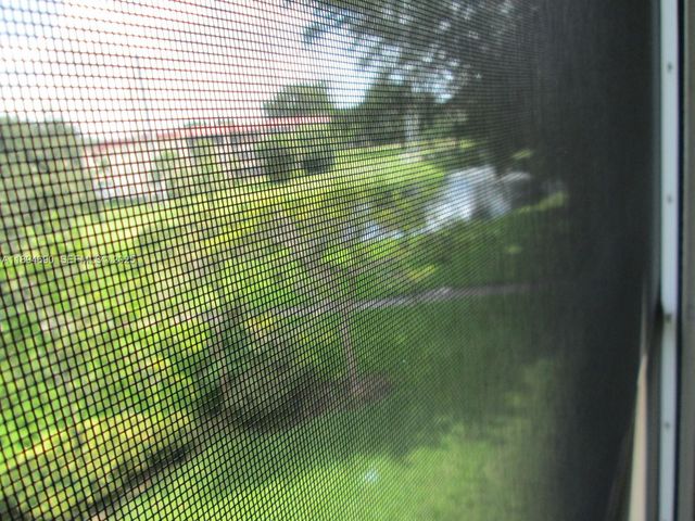 150 S Hollybrook Terrace 303, Pembroke Pines, FL 33025