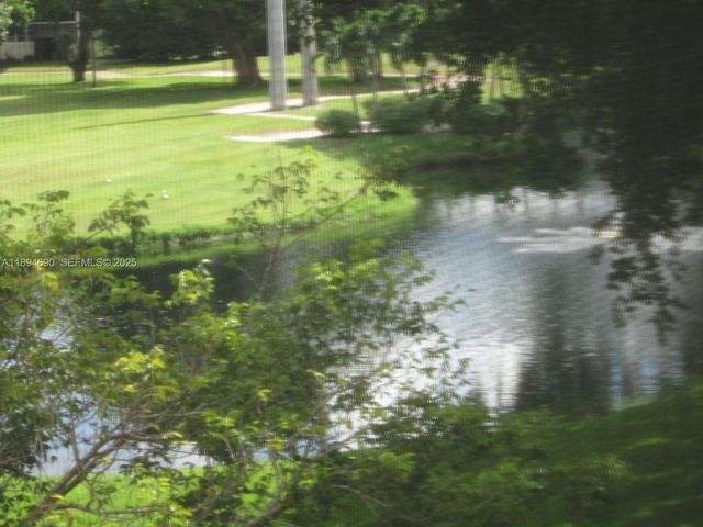 150 S Hollybrook Terrace 303, Pembroke Pines, FL 33025