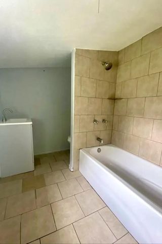 623 W 5th Street, Freeport, TX 77541