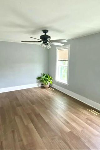 623 W 5th Street, Freeport, TX 77541