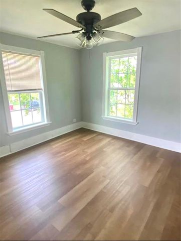 623 W 5th Street, Freeport, TX 77541