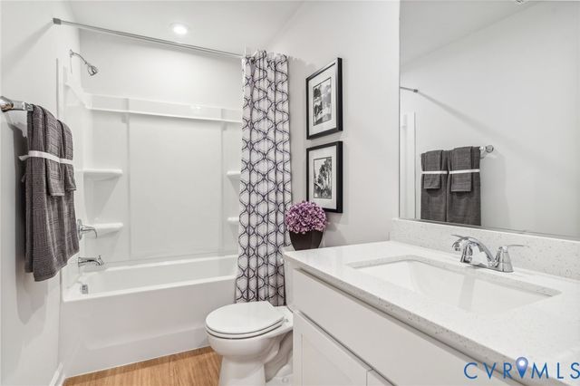 8520 Wilson Creek Ln, Glen Allen, VA 23060