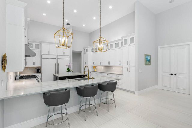 17607 Bocaire Place, Boca Raton, FL 33487