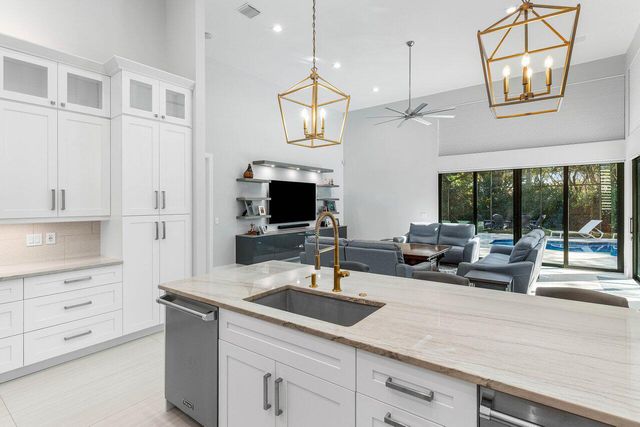 17607 Bocaire Place, Boca Raton, FL 33487