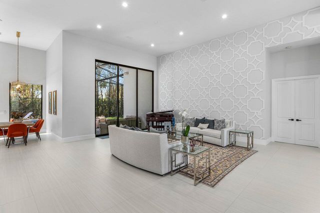 17607 Bocaire Place, Boca Raton, FL 33487