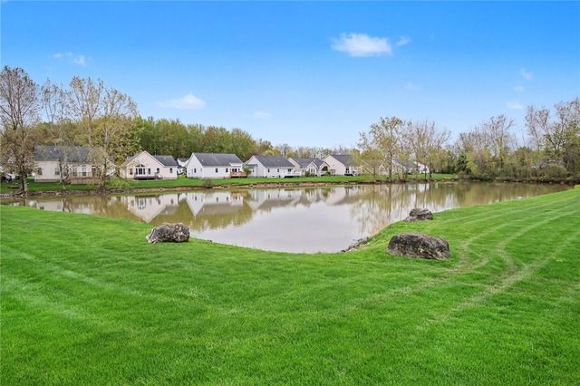 12 Foxtail Ln, Chili, NY 14514