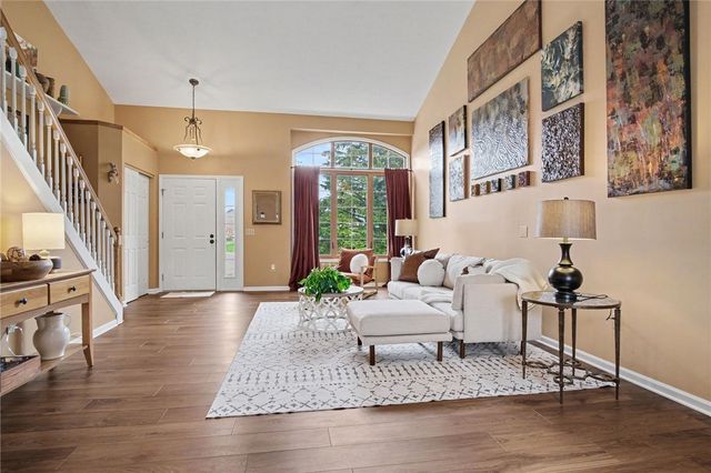 12 Foxtail Ln, Chili, NY 14514
