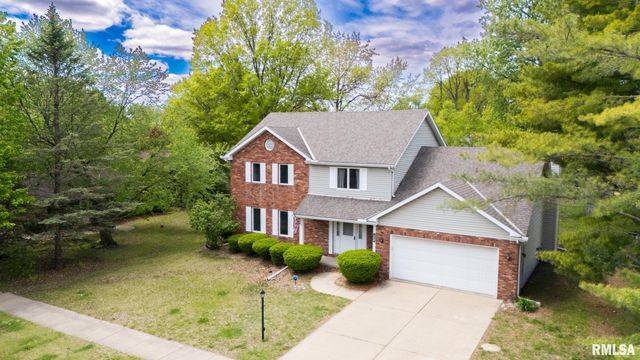 6607 N CAMELOT Road, Peoria, IL 61615