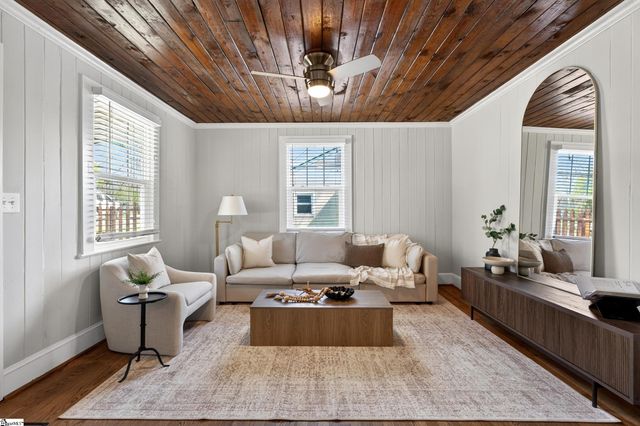 100 Woodville Avenue, Greenville, SC 29607