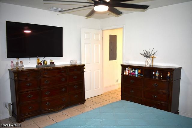 5225 23rd AVE SW, Naples, FL 34116