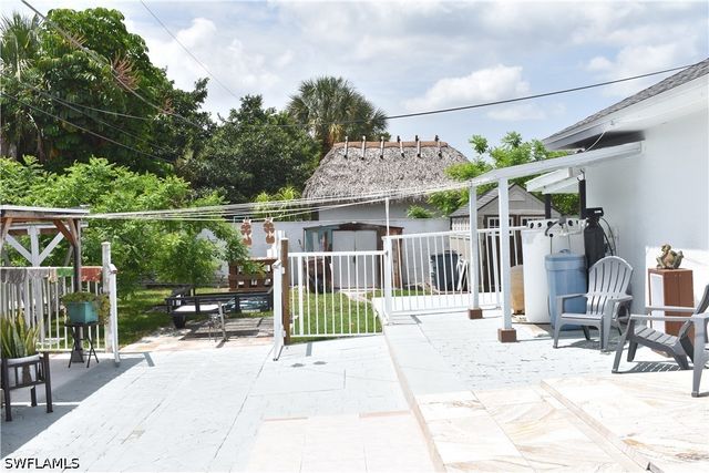 5225 23rd AVE SW, Naples, FL 34116
