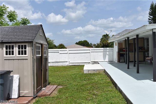 5225 23rd AVE SW, Naples, FL 34116
