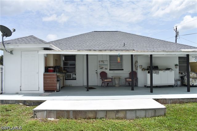 5225 23rd AVE SW, Naples, FL 34116