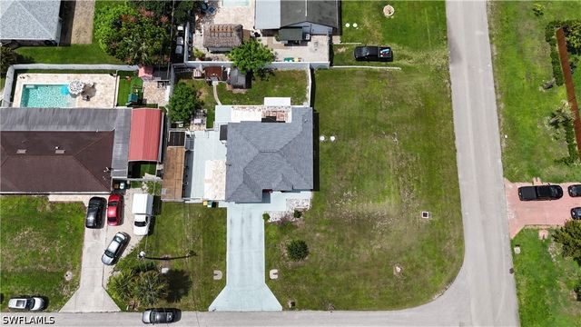 5225 23rd AVE SW, Naples, FL 34116