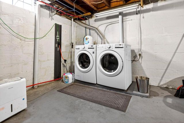 327 SARAH STREET, Kaukauna, WI 54130