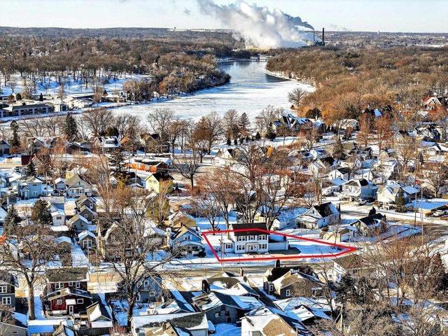 327 SARAH STREET, Kaukauna, WI 54130