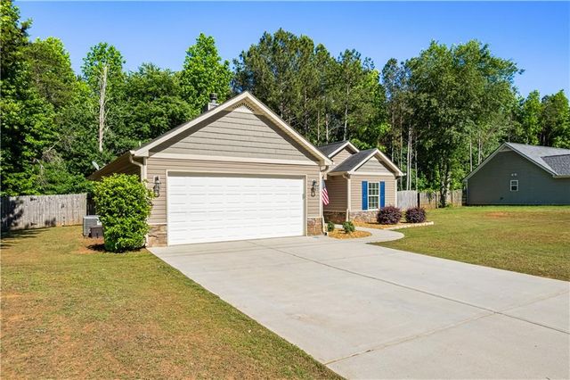 206 Jackson Farms Drive, Rockmart, GA 30153