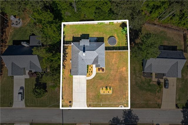 206 Jackson Farms Drive, Rockmart, GA 30153