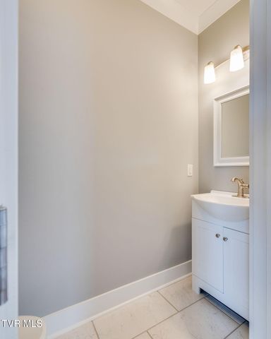 231 Riverwatch Circle, Kingsport, TN 37660