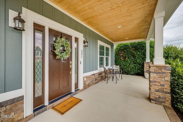 231 Riverwatch Circle, Kingsport, TN 37660