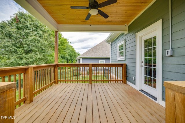 231 Riverwatch Circle, Kingsport, TN 37660