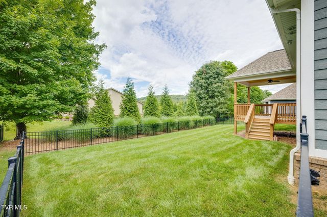 231 Riverwatch Circle, Kingsport, TN 37660