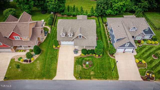 231 Riverwatch Circle, Kingsport, TN 37660