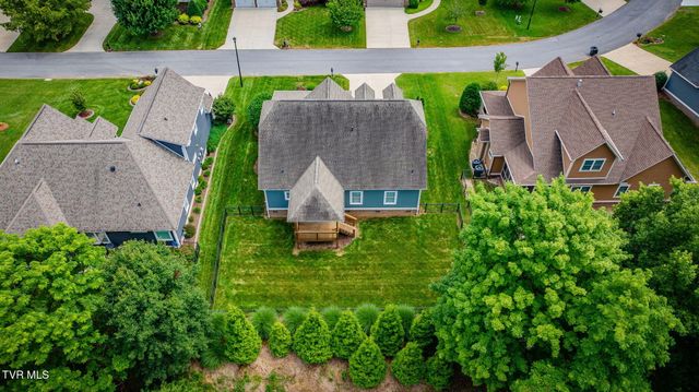 231 Riverwatch Circle, Kingsport, TN 37660