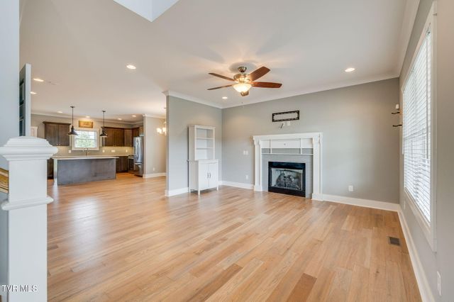 231 Riverwatch Circle, Kingsport, TN 37660