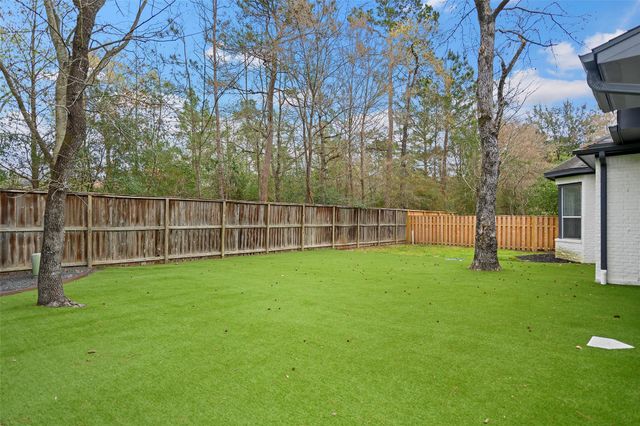 98 E Beckonvale Circle, The Woodlands, TX 77382