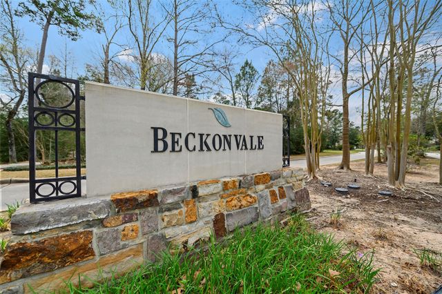 98 E Beckonvale Circle, The Woodlands, TX 77382
