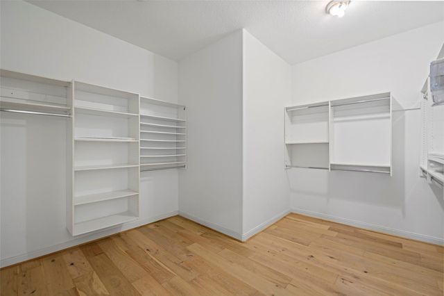 98 E Beckonvale Circle, The Woodlands, TX 77382